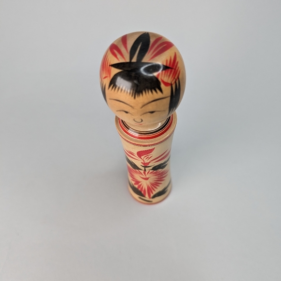 Japanese Wood Kokeshi Doll - Picture 3 of 10